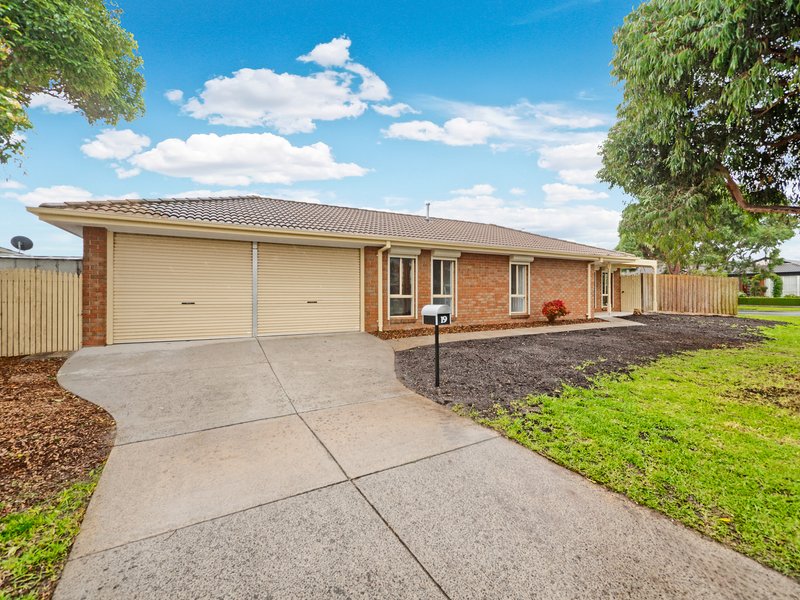 19 Beech Place, Hallam VIC 3803