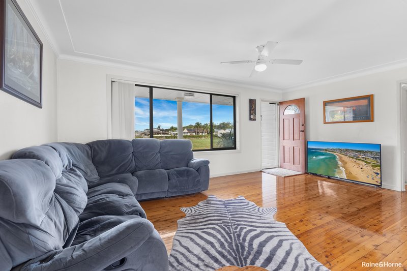 Photo - 19 Bell Street, Belmont North NSW 2280 - Image 3