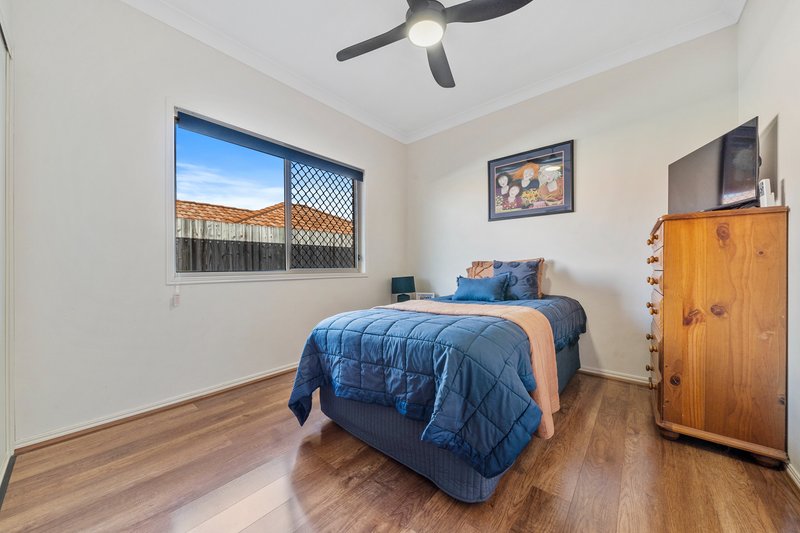 Photo - 19 Bella Vista Circuit, Edens Landing QLD 4207 - Image 4