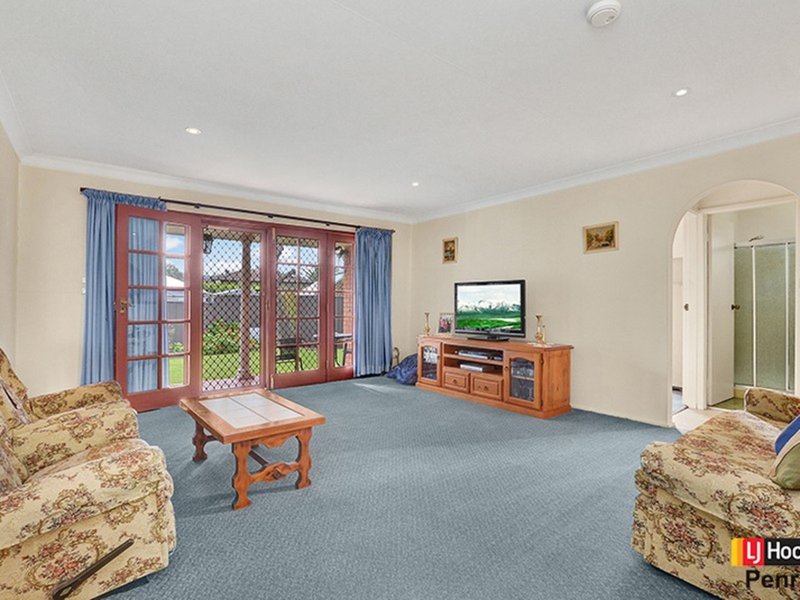 Photo - 19 Bellbrook Ave , Emu Plains NSW 2750 - Image 3