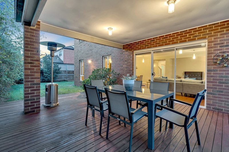 Photo - 19 Bellfield Drive, Craigieburn VIC 3064 - Image 24