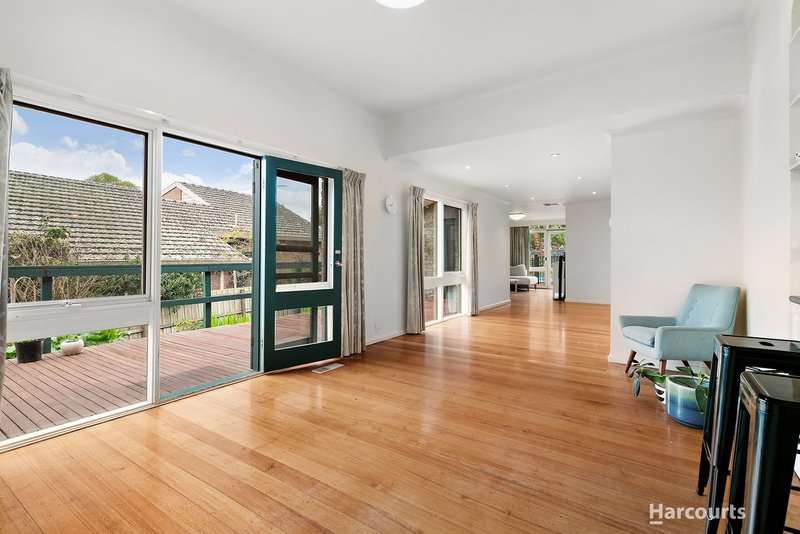 Photo - 19 Ben Nevis Grove, Bulleen VIC 3105 - Image 9