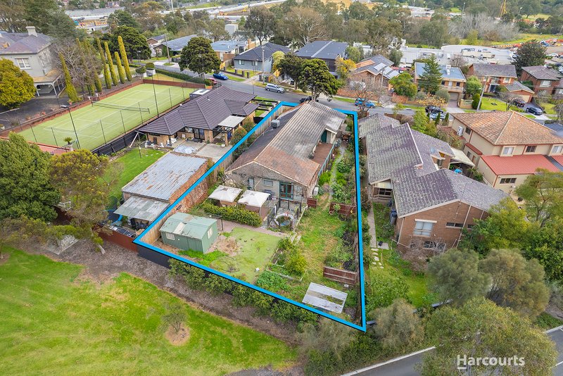 Photo - 19 Ben Nevis Grove, Bulleen VIC 3105 - Image 12