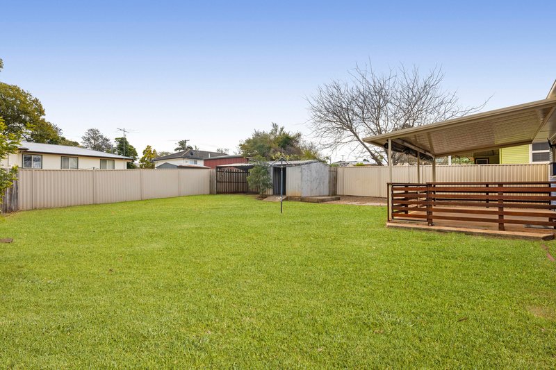 Photo - 19 Berghofer Street, Rockville QLD 4350 - Image 13