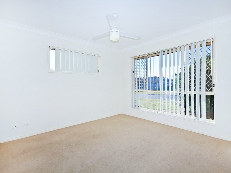 Photo - 19 Berrigan Street, Redbank Plains QLD 4301 - Image 5