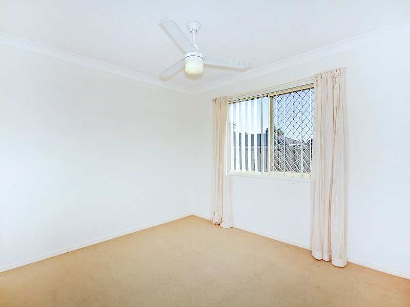 Photo - 19 Berrigan Street, Redbank Plains QLD 4301 - Image 7