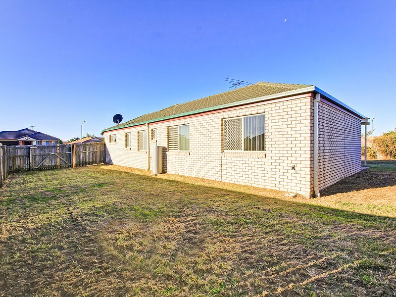 Photo - 19 Berrigan Street, Redbank Plains QLD 4301 - Image 12