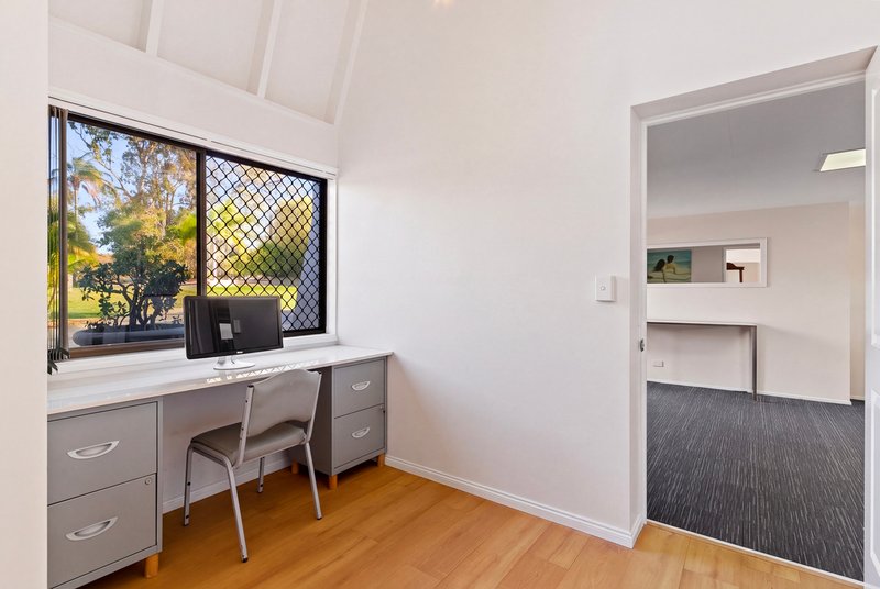 Photo - 19 Bertana Drive, Mudgeeraba QLD 4213 - Image 14
