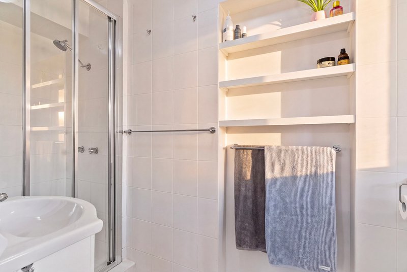 Photo - 19 Bertana Drive, Mudgeeraba QLD 4213 - Image 18