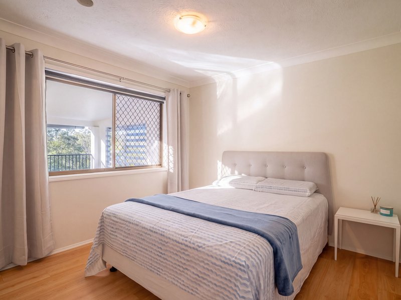 Photo - 19 Bertana Drive, Mudgeeraba QLD 4213 - Image 21