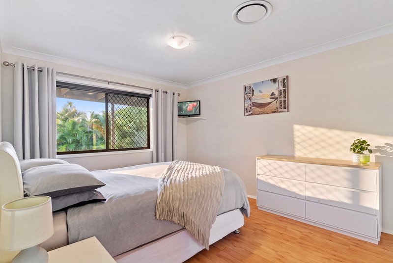 Photo - 19 Bertana Drive, Mudgeeraba QLD 4213 - Image 23