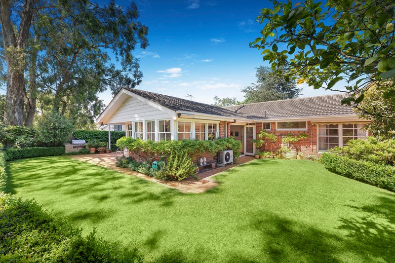 19 Bessazile Avenue, Forest Hill VIC 3131