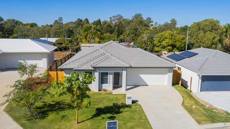 19 Bimbadean Circuit, Southside QLD 4570