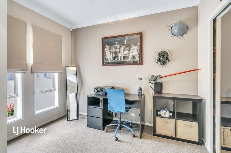 Photo - 19 Bimini Crescent, Mawson Lakes SA 5095 - Image 3