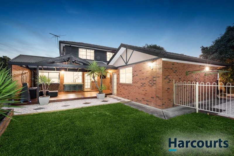 Photo - 19 Birchfield Crescent, Wantirna VIC 3152 - Image 10