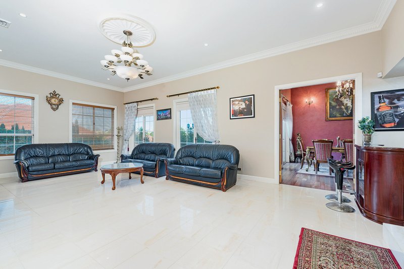 Photo - 19 Blacksmith Court, Bella Vista NSW 2153 - Image 5