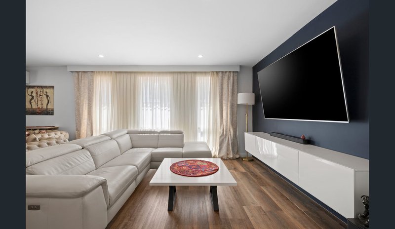 Photo - 19 Blamey Avenue, Mill Park VIC 3082 - Image 5