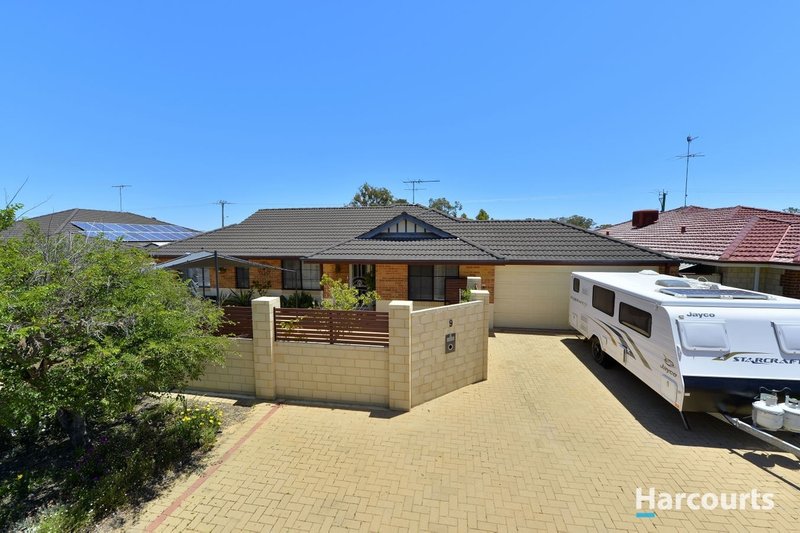 Photo - 1/9 Blossom Place, Coodanup WA 6210 - Image 4