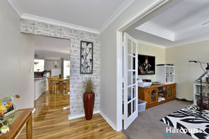 Photo - 1/9 Blossom Place, Coodanup WA 6210 - Image 7