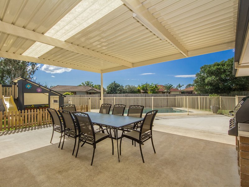 Photo - 19 Blueash Crescent, Oxenford QLD 4210 - Image 14