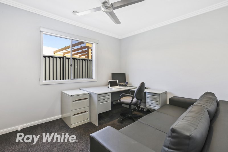 Photo - 19 Bluebill Court, Lara VIC 3212 - Image 12