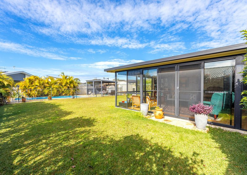 Photo - 19 Bluehaven Drive, Old Bar NSW 2430 - Image 16