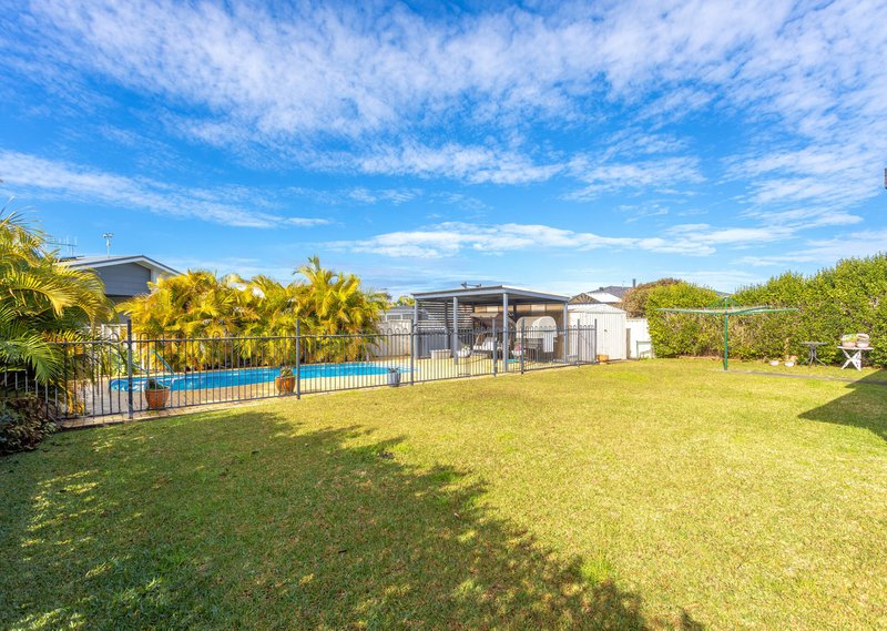 Photo - 19 Bluehaven Drive, Old Bar NSW 2430 - Image 17