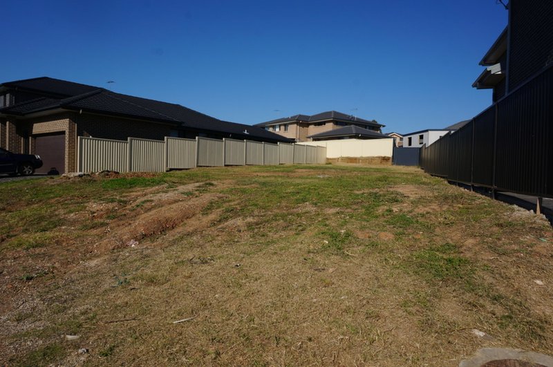 Photo - 19 Boab Place, Casula NSW 2170 - Image 2