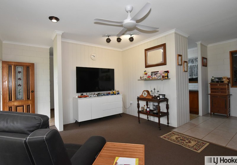 Photo - 19 Bona Avenue, Belvedere QLD 4860 - Image 2