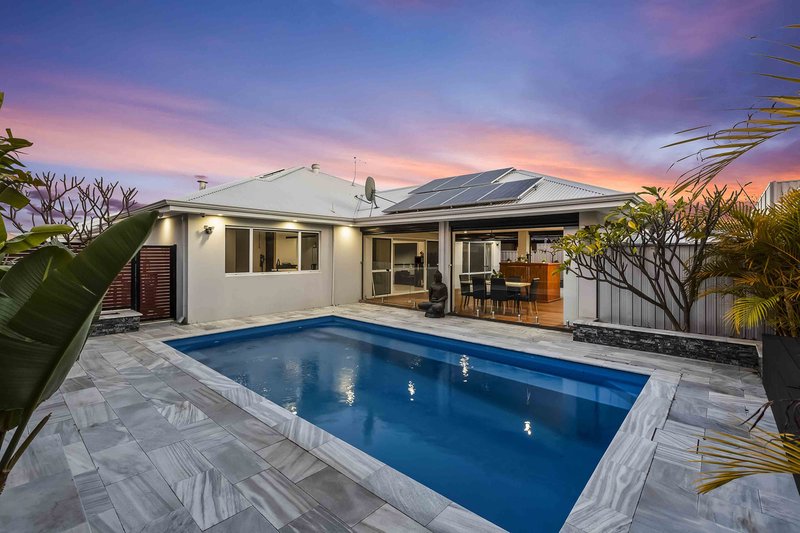 Photo - 19 Botany Parade, Ellenbrook WA 6069 - Image 1
