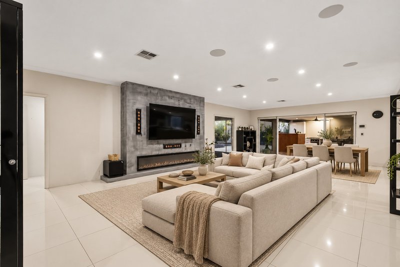 Photo - 19 Botany Parade, Ellenbrook WA 6069 - Image 7
