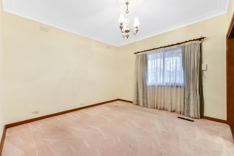 Photo - 19 Bowmore Road, Noble Park VIC 3174 - Image 7