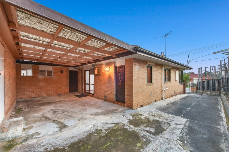 Photo - 19 Bowmore Road, Noble Park VIC 3174 - Image 9