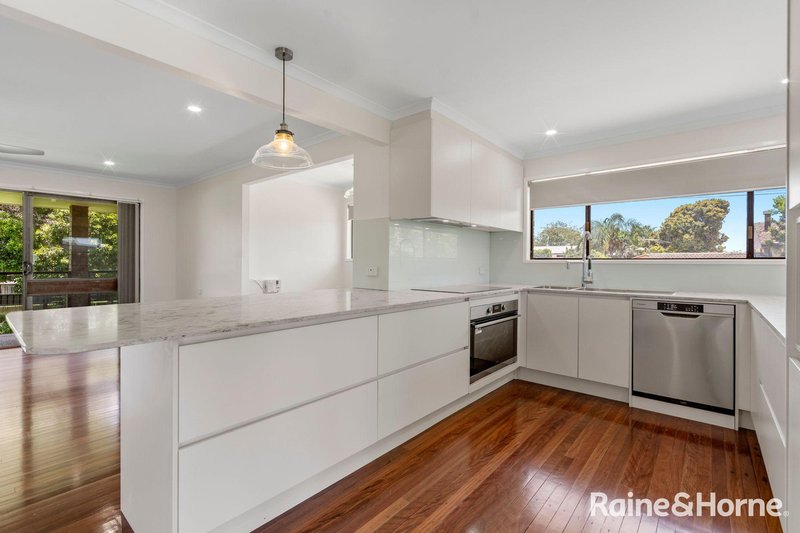 Photo - 19 Boyanda Drive, Kallangur QLD 4503 - Image 5