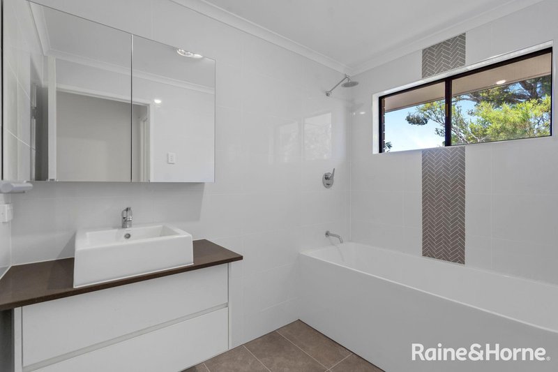Photo - 19 Boyanda Drive, Kallangur QLD 4503 - Image 15