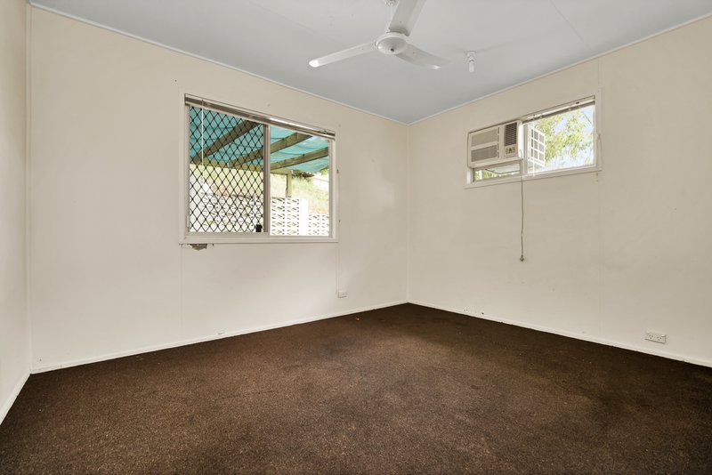 Photo - 19 Boyne Crescent, West Gladstone QLD 4680 - Image 6