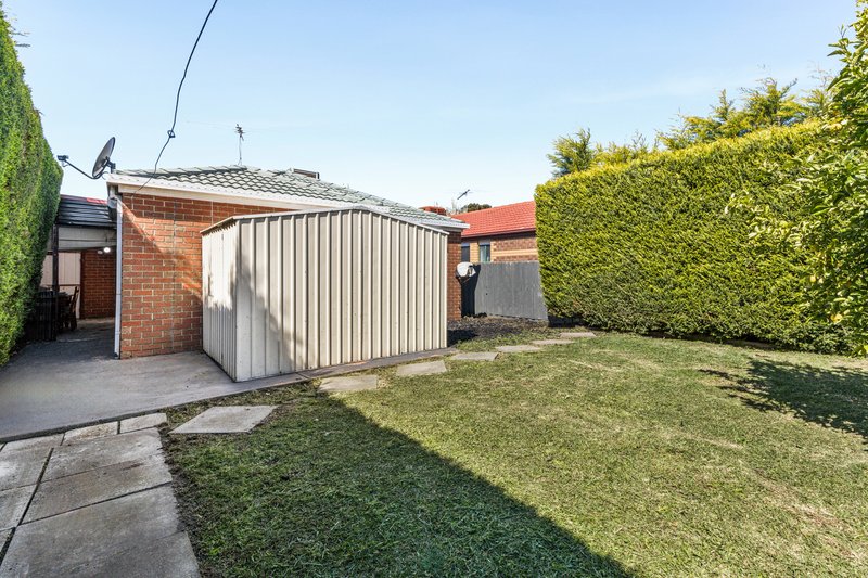 Photo - 19 Brayford Nook, Craigieburn VIC 3064 - Image 14