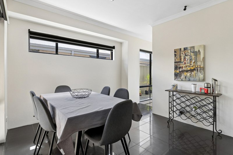 Photo - 19 Bremer Way, South Yunderup WA 6208 - Image 9