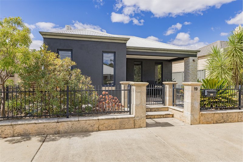 Photo - 19 Bremer Way, South Yunderup WA 6208 - Image 23