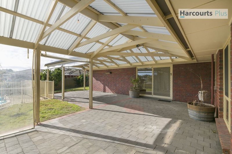 Photo - 19 Brett Crescent, Hallett Cove SA 5158 - Image 15