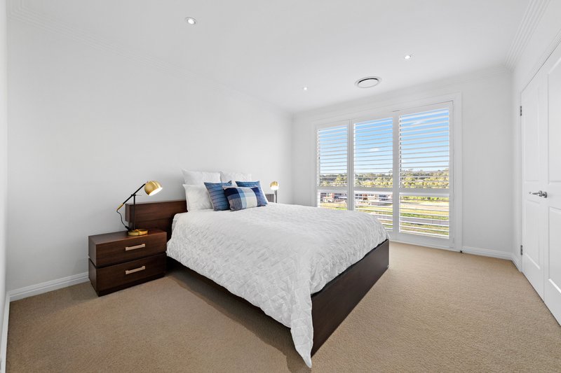 Photo - 19 Brighton Drive, Bella Vista NSW 2153 - Image 12