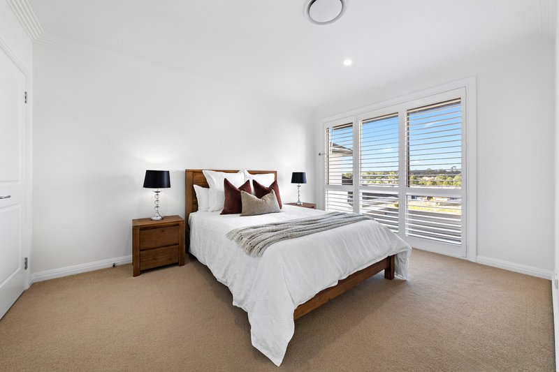 Photo - 19 Brighton Drive, Bella Vista NSW 2153 - Image 13