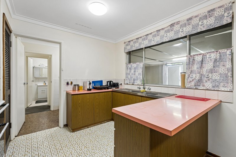 Photo - 19 Brindley Street, Belmont WA 6104 - Image 2