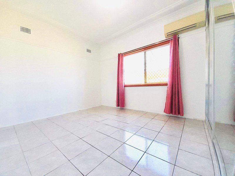 Photo - 19 Bromley Street, Canley Vale NSW 2166 - Image 5