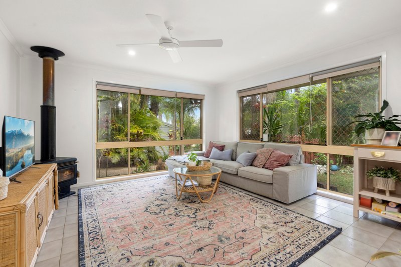 Photo - 19 Bronhill Street, Currumbin Waters QLD 4223 - Image 3