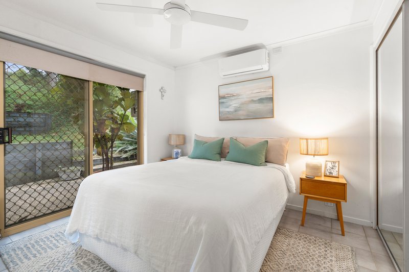 Photo - 19 Bronhill Street, Currumbin Waters QLD 4223 - Image 9