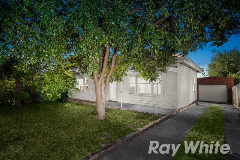 Photo - 19 Bronte Avenue, Burwood VIC 3125 - Image 3