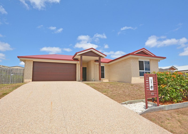 19 Bronte Place, Urraween QLD 4655