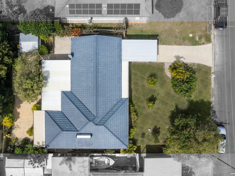 Photo - 19 Brookes Cres , Woorim QLD 4507 - Image 3