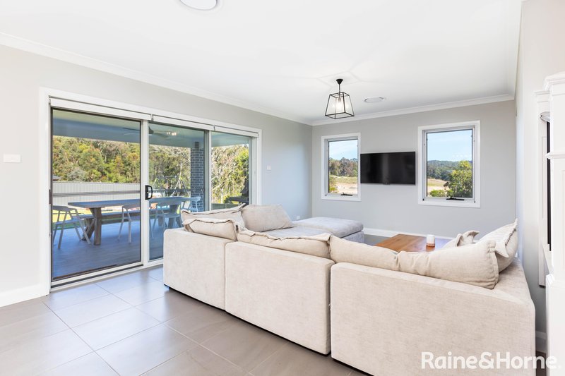 Photo - 19 Brookfield Avenue, Fletcher NSW 2287 - Image 5